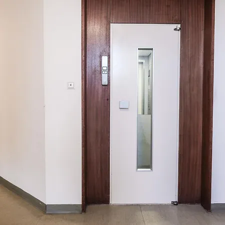 Spacious Apartments With View & Free Parking Wiener Neustadt Exterior photo