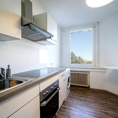 Spacious Apartments With View & Free Parking Wiener Neustadt Exterior photo