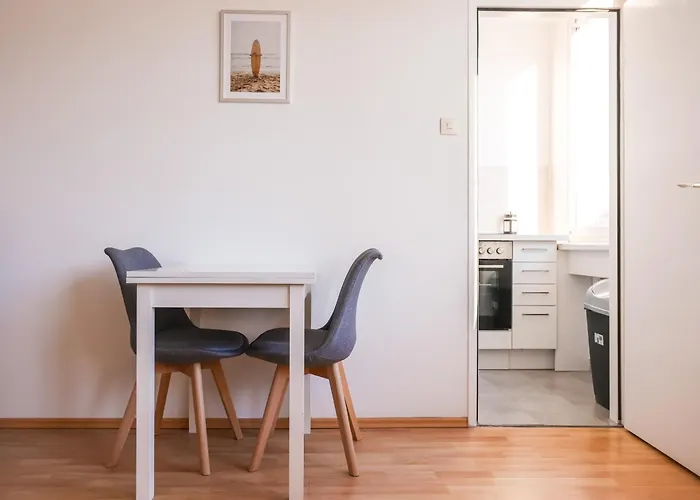 Spacious Apartments With View & Free Parking