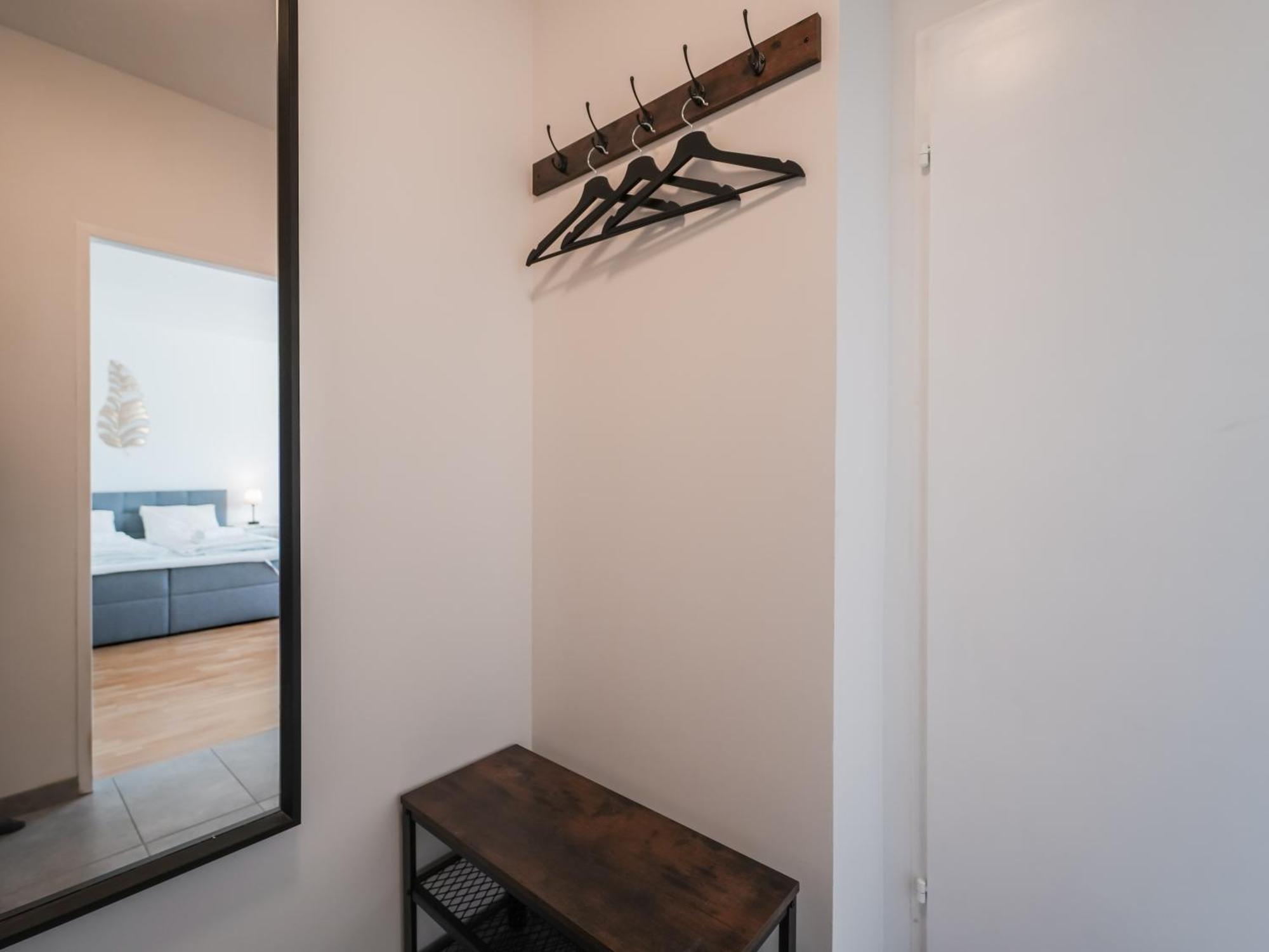 Spacious With View & Free Parking Apartment *