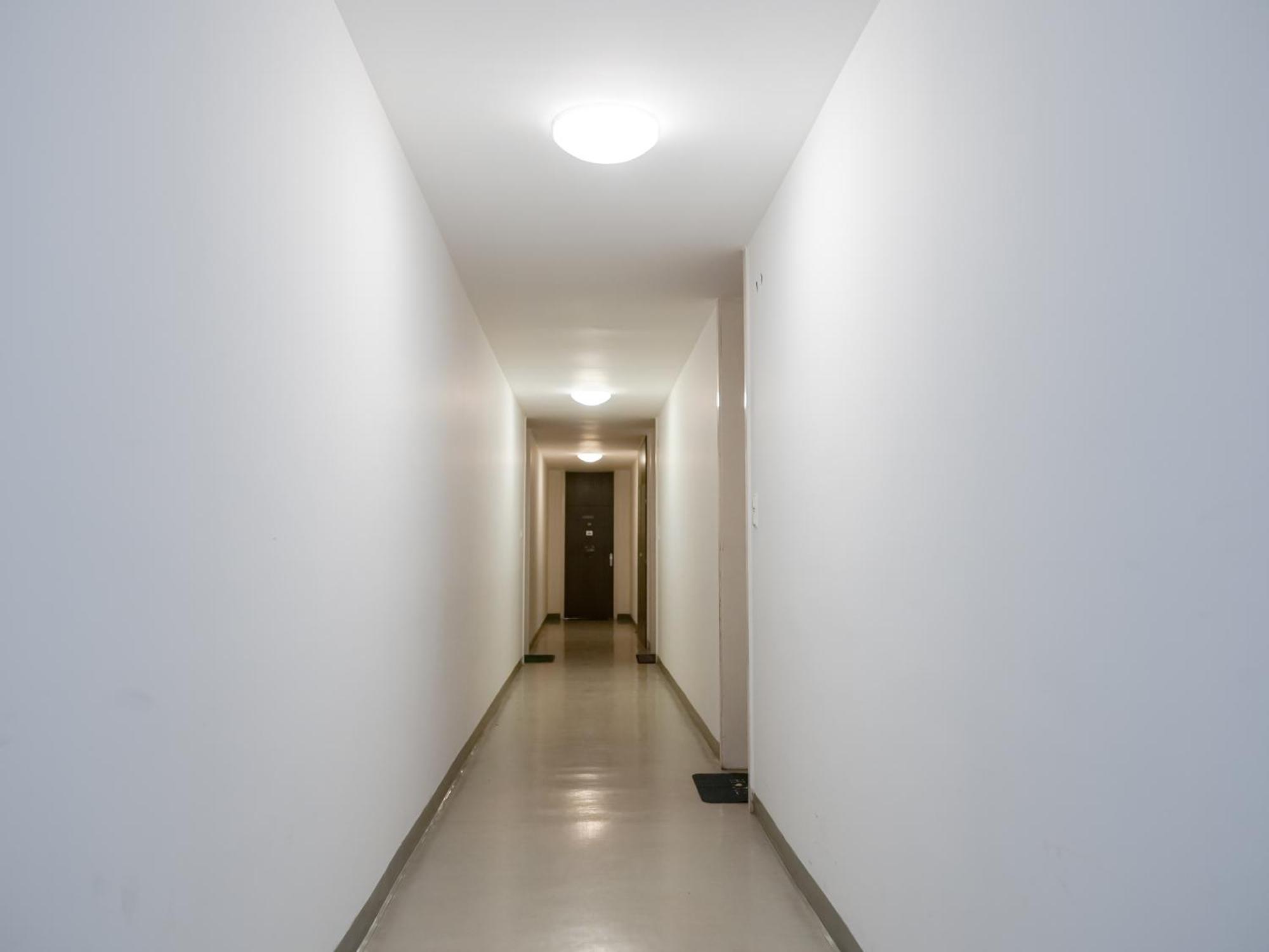 Spacious With View & Free Parking Apartment Wiener Neustadt