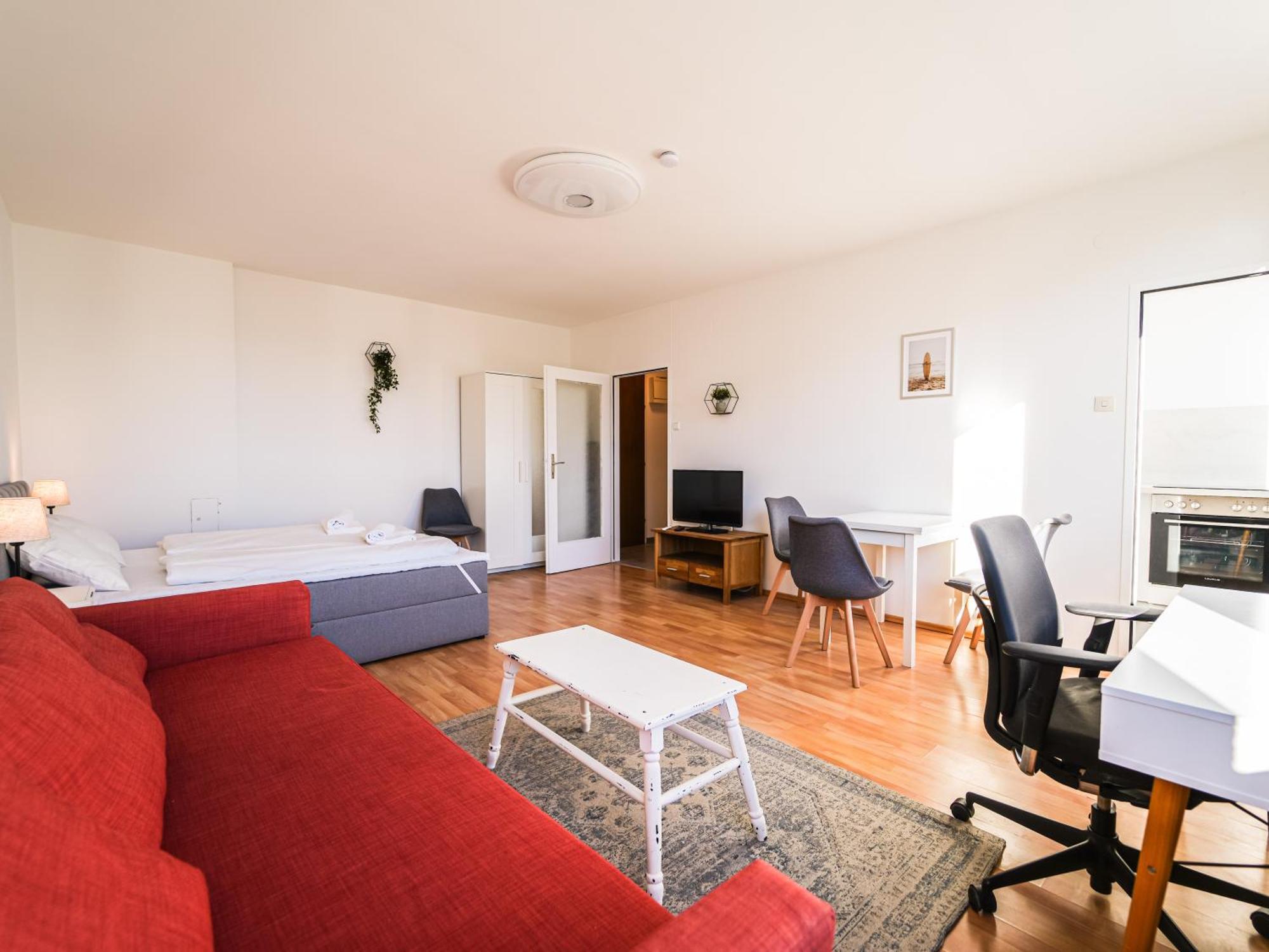 Spacious With View & Free Parking Apartment